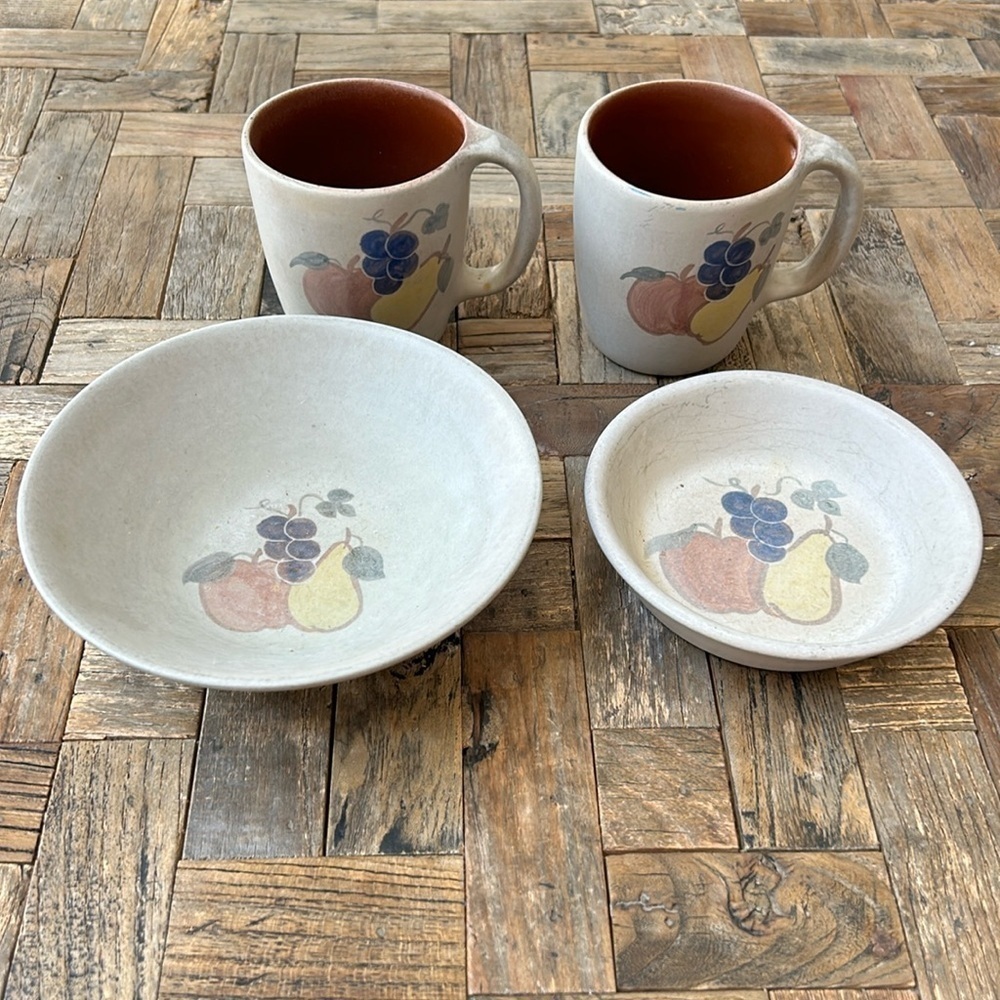 Country Harvest by Chatham Potters Fruit Design Set of 4: 2 bowls, 2 mugs